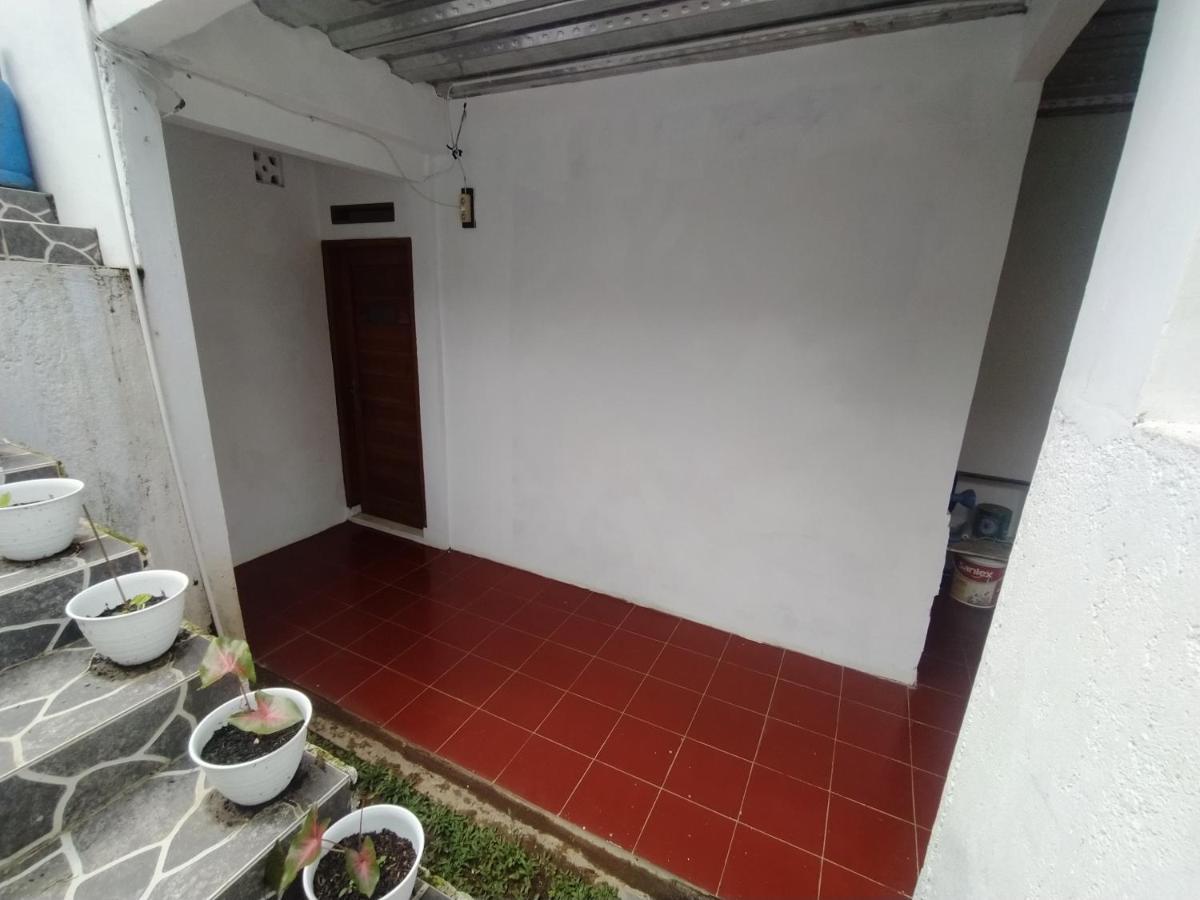 Villa Beverly Lembang Exteriör bild